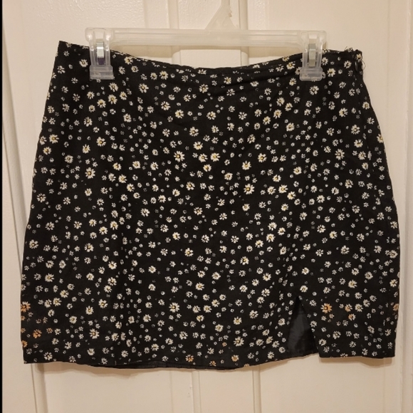 Cotton On Mini Skirt - Picture 1 of 2